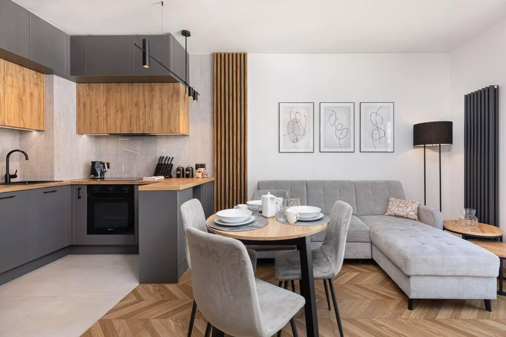 Port Praski Stylish Apartment Near Old Town Warsaw Exterior photo
